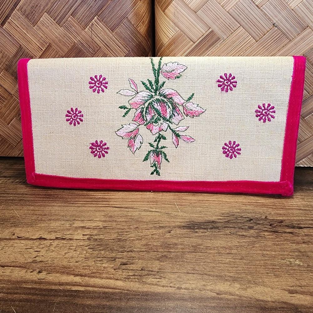 Canvas and Velvet Embroidered Floral Clutch Wallet Organizer Purse 10" x 5"‎ EUC